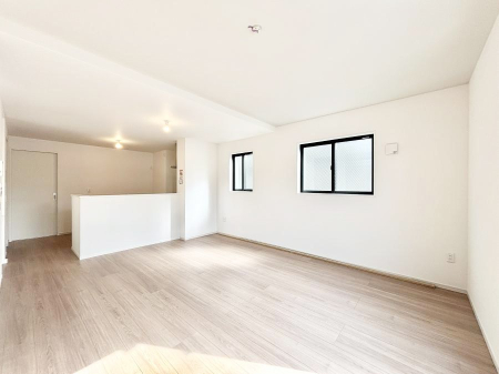 ���r���O 18.1���̂k�c�j�͉Ƒ��݂�Ȃ̉��K��ԁI�Ƒ��̂Ȃ������������厖�ȃX�y�[�X�ł��B 