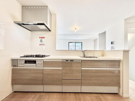 �L�b�`�� ���r���O�����n����l�C�̃J�E���^�[�L�b�`���B �Ƒ��������Ȃ���Ǝ������邱�Ƃ��ł��܂��B