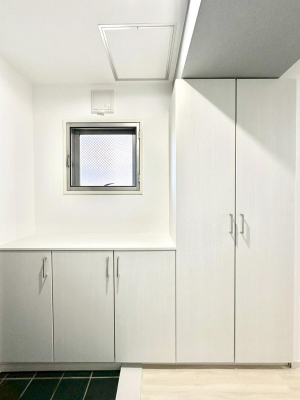 ���̑����� �����Ղ���[�ł���V���[�Y�{�b�N�X�ŉƑ��S���̌C���A���ւ�������B  