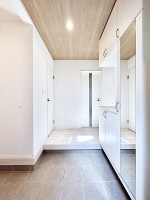 ���� ���邢���ւ͂��q�l�����o�}������̂ɂ҂�����ł��I 