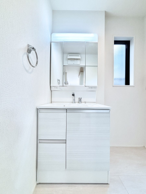 ���ʑ�E���ʏ� �傫�����₷���O�ʋ��Ő�����������ʑ�́A�g�����Ȃ݃`�F�b�N�┧�̂������ɂ������߂ł��B 