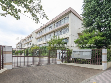 ���ӊ� ���w�Z 690m ���旧������ꒆ�w�Z