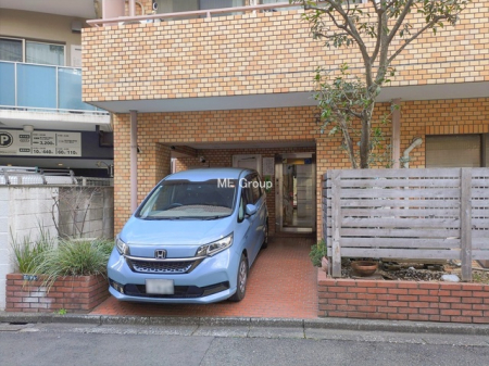 �G���g�����X -