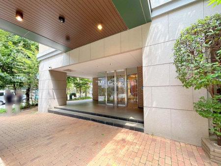 �G���g�����X -