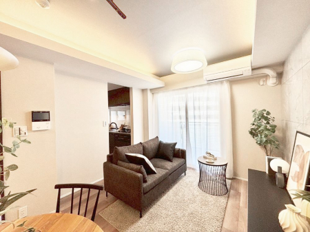 ���r���O �������������͋C�̂k�c�j�͉Ƒ��݂�Ȃ̉��K���