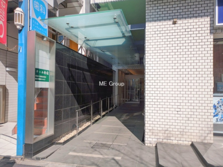 �G���g�����X -