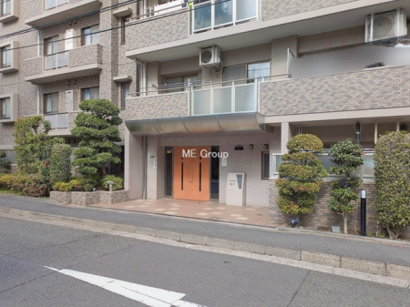 �G���g�����X -