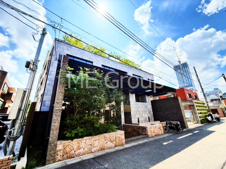 ���n�O�ώʐ^ ����z���ł��Ƒ��̏Ί���P���I�̌��ƒʕ��Ɍb�܂ꂽ�쐼�p�����ł��B     