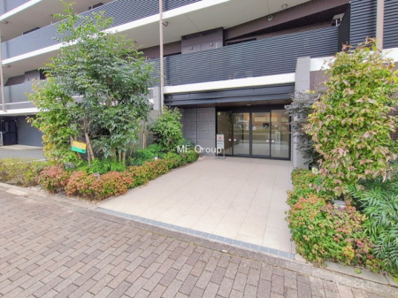 �G���g�����X -