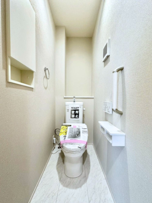 �g�C�� �g�C����1�K��2�K���ꂼ��ɔz�u����Ă��ĂƂĂ��֗��ł��B 