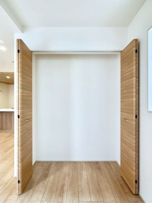 ���[ ���r���O���[�B�U�炩�肪���ȃ��r���O���X�b�L���ƕۂĂ܂��ˁB 