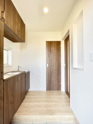 ���� �Ƒ��̋A��₨�q�l�������������}���錺��  