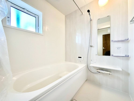 ���� ����̔�����₷��؂ȃo�X�^�C���B�������Ƃ����C���y����Ŕ����Ƃ肽���ł��ˁI  