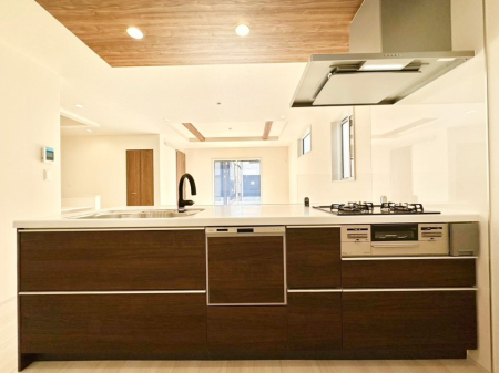 �L�b�`�� �������������I�ɁA�y�����I�V�X�e���L�b�`��  