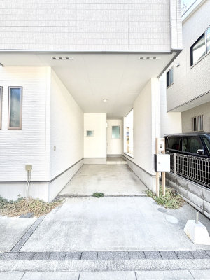  �����Ɍ������Ȃ����ԃX�y�[�X�B