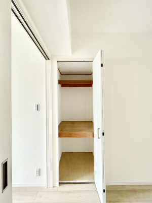 ���̑����� ���������W�܂肪���ȉƑ����L�̏�������p�i�Ȃǂ����[�ł��郊�r���O���[�I