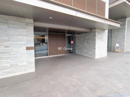 �G���g�����X -