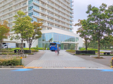 �G���g�����X -