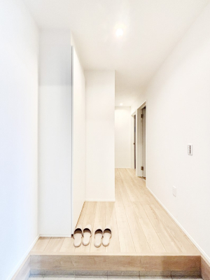 ���� ���Ƒ��₨�q�l���C�����悭���o�}���ł��鉸�₩�ȕ��͋C�̌��ւł��B