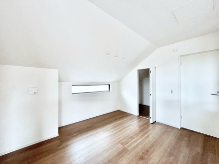 �q������ �q�������ɂ��������߂Ȏ��[�X�y�[�X�����Ղ�̋���