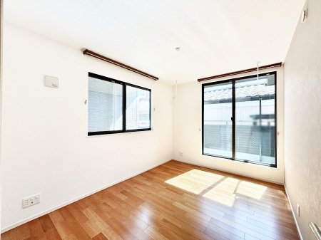 �Q�� ���邢�o���R�j�[�T�C�h�ɗm����ݒu�B�ڊo�߂̗ǂ��Q���ɁB