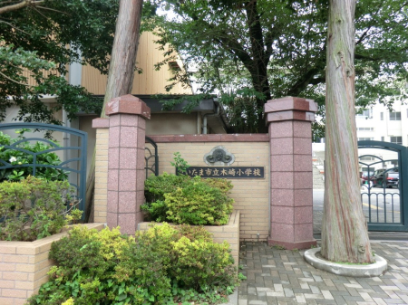 ���ӊ� ���w�Z 1100m �������܎s���؍菬�w�Z