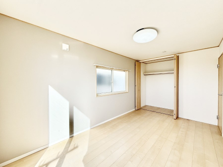 �q������ �q�������ɂ��������߂Ȏ��[�X�y�[�X�����Ղ�̋���