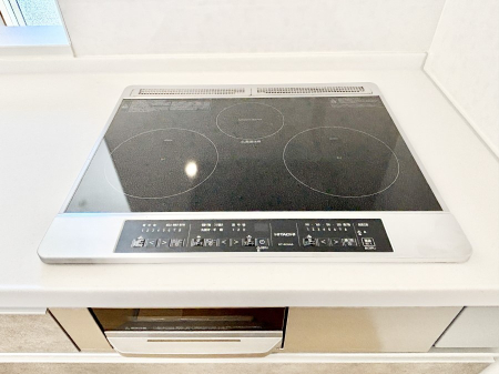 ���̑����� IH�N�b�L���O�q�[�^�[�͓V�̒����ʂ��t���b�g�Ȃ̂Œ�����̓T�b�ƈ�@�����邾���I