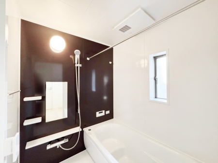 ���� ����̔�������Ă���閾�邢�������̂���o�X���[��