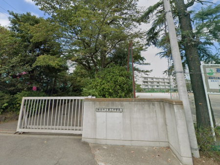 ���ӊ� ���w�Z 1600m �V���s����O���w�Z