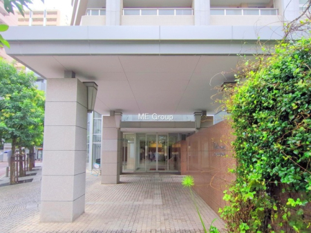 �G���g�����X -