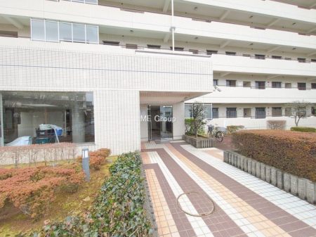 �G���g�����X -