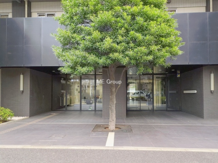 �G���g�����X -