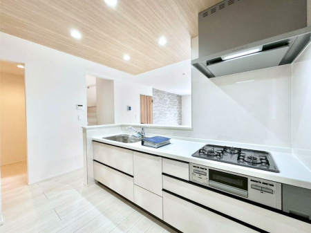 �L�b�`�� �����g���L�b�`��������A�g���₷�����������̂��₷���ɂ������܂����B 