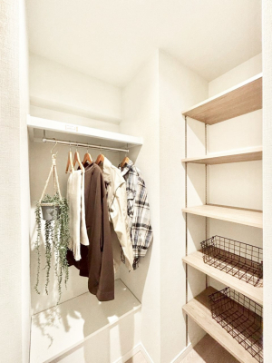 ���̑� �G�߂̈ߗނ��X�b�L�����[�I��e�ʂ̎��[�͂����͓I��WIC�B  