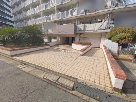 �G���g�����X -