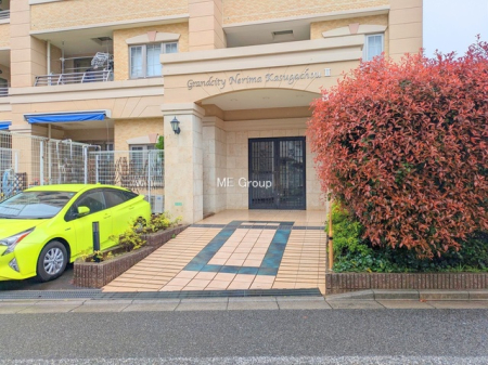 �G���g�����X -