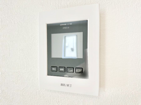 ���̑����� TV���j�^�[�t�C���^�[�t�H�����t���Ă��ăZ�L�����e�B�[��