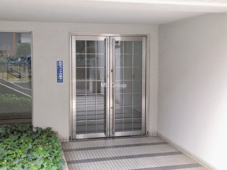 �G���g�����X -