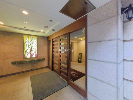 �G���g�����X -