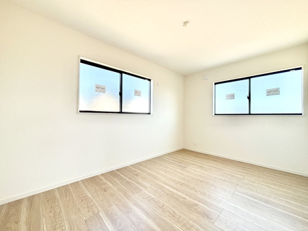 �q������ �Q�ʍ̌��Ŗ��邳�����ʂ��ǍD�I