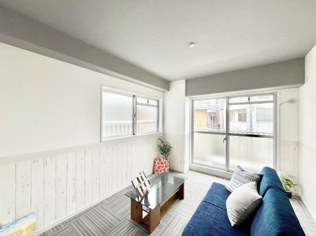 ���̑����� �o���R�j�[���J�������v���X���Ă����m��