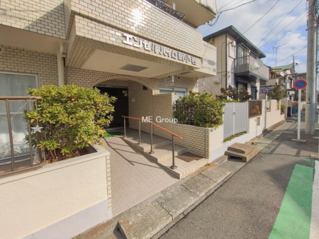 �G���g�����X -