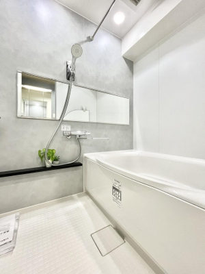 ���� ����̔�������Ă���閾�邢�������̂���o�X���[��