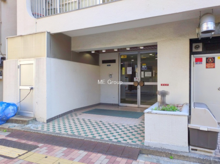 �G���g�����X -