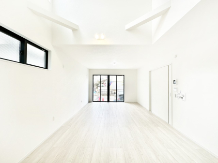 ���r���O �Ƒ��c���̎��Ԃ����������Ȃ��났�̃��r���O�_�C�j���O�B   