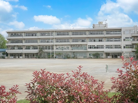 ���ӊ� ���w�Z 1200m ���v���Ďs����咆�w�Z