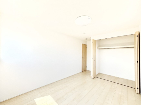 �q������ �m���ɂ̓N���[�[�b�g�t���B�X�b�L���Ƃ�����Ԃł�����芰���܂��I