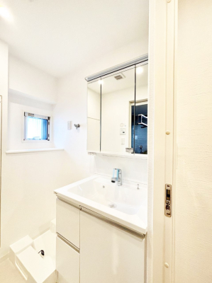 ���ʑ�E���ʏ� ������������ʉ��ώ��Œ��̐g�x�x�����K