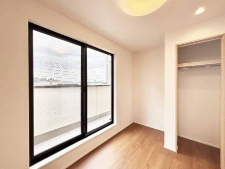 �Q�� ���邢�o���R�j�[�T�C�h�ɗm����ݒu�B�ڊo�߂̗ǂ��Q���ɁB